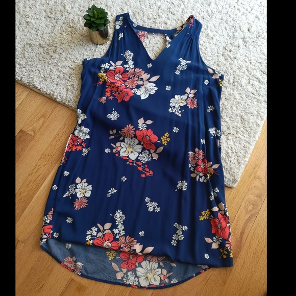 Old Navy Dresses & Skirts - Old Navy Floral Shift Dress